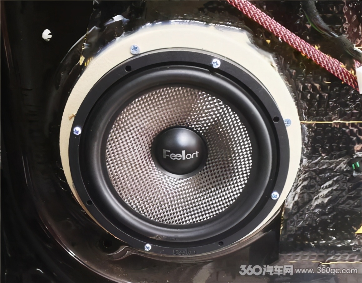 新生代车友追求快节奏听感芬朗SP-6.5D碳纤维两分频正好