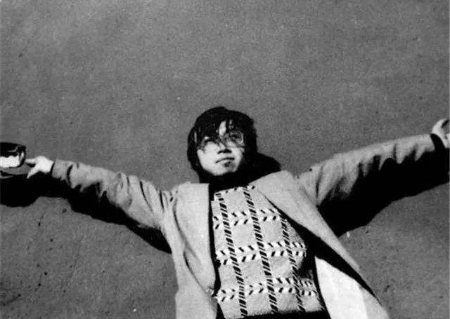 现在最著名的诗歌诗人,中国现代著名诗歌诗人