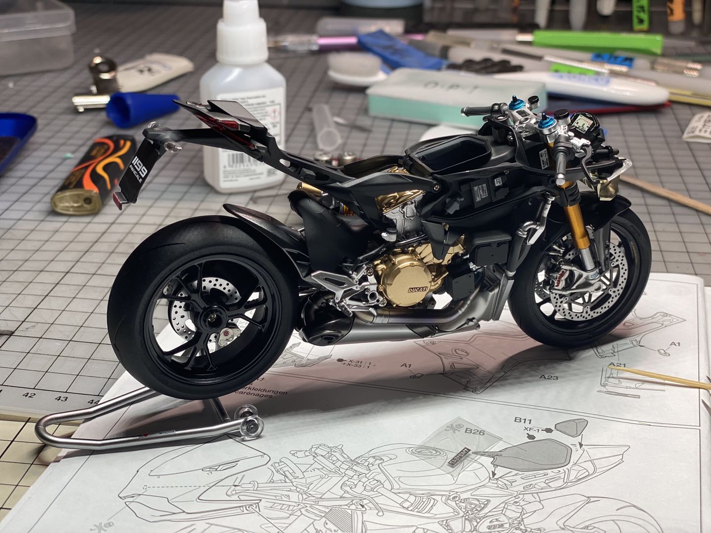 摩托车模拟器玩一玩,仿真合金1:18摩托车模型