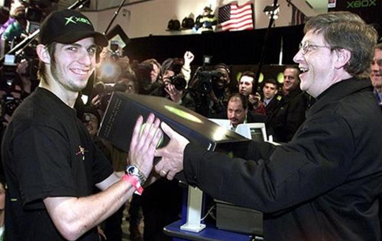 有钱任性，微软初代XBOX的那些事