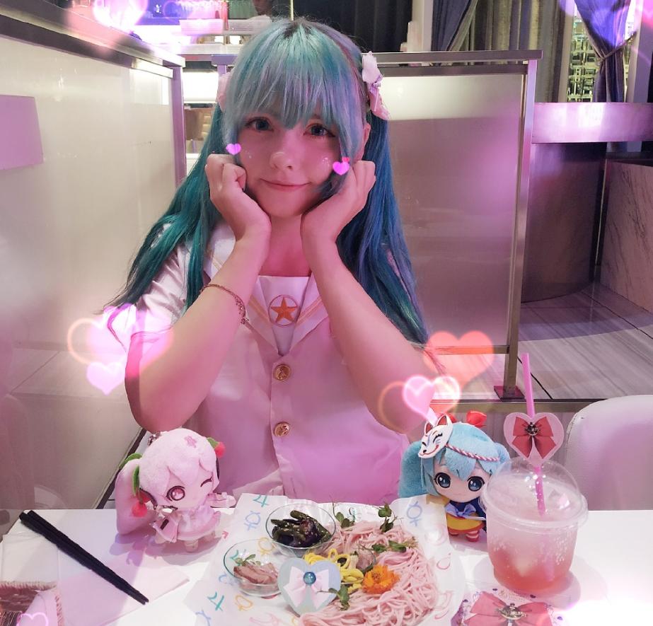 俄罗斯女网红cos,sweetdevil初音未来cos