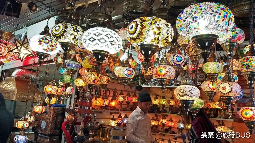 「土耳其」必买伴手礼（蓝眼睛、玫瑰精油、香料等……