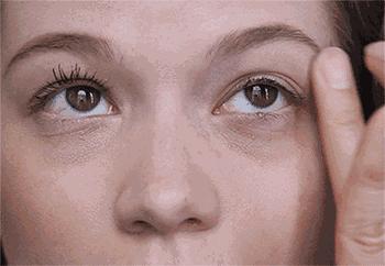 25岁到底用不用眼霜,25岁必须要用眼霜