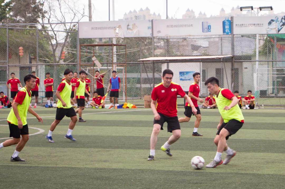 广东省e级足球教练员培训过关率,广东省足球协会e级教练员培训班