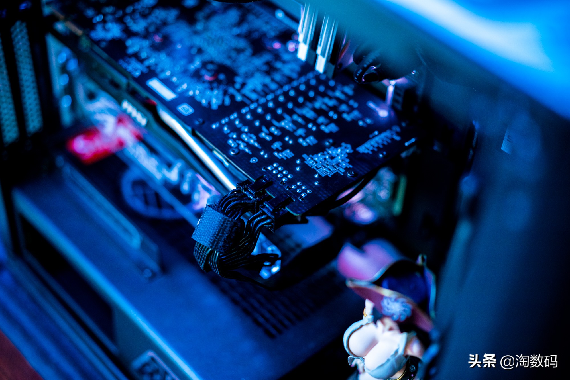 上古显卡回顾:微星MSI红龙R9280X3GB显示卡廉颇尚能战否?