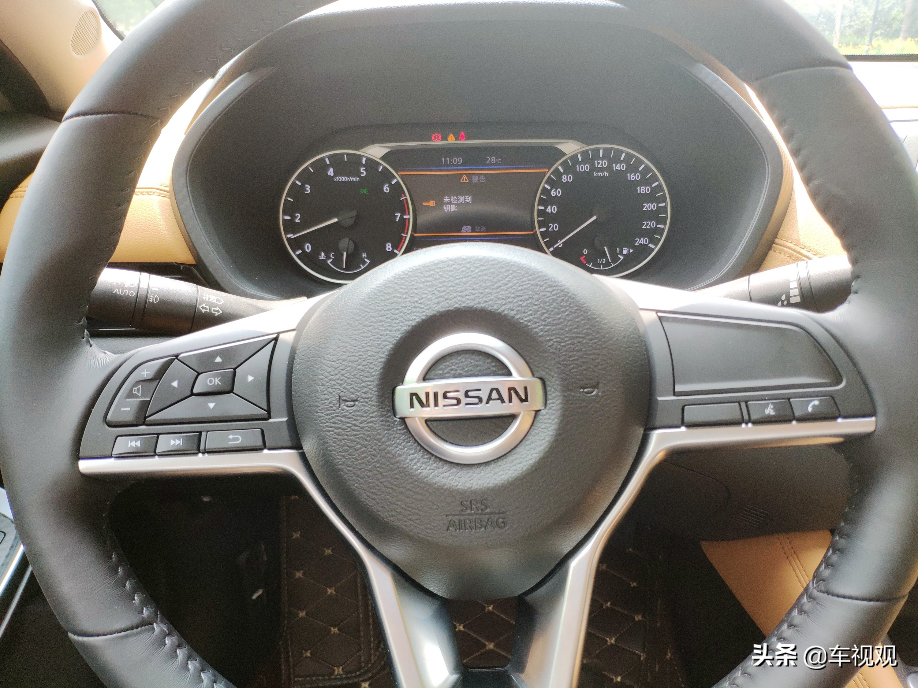 相信日系车的品质，花15万入手顶配日产轩逸，安全配置丰富