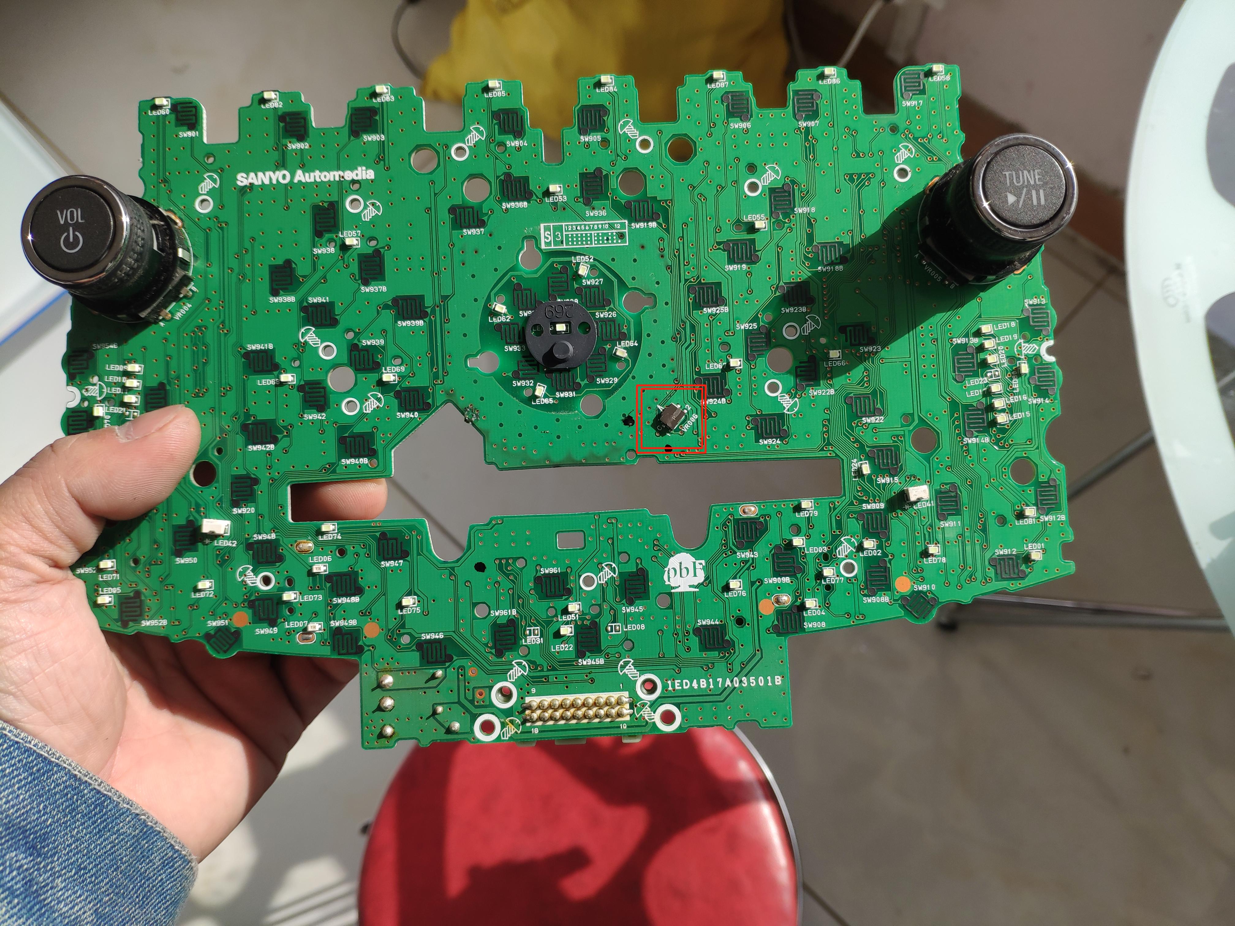 2013款别克君越2.4l豪华版功能使用,别克君越音量旋钮失灵