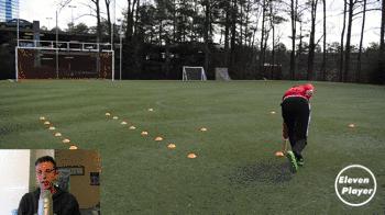 足球整体快速反击战术训练,足球训练变向训练教案