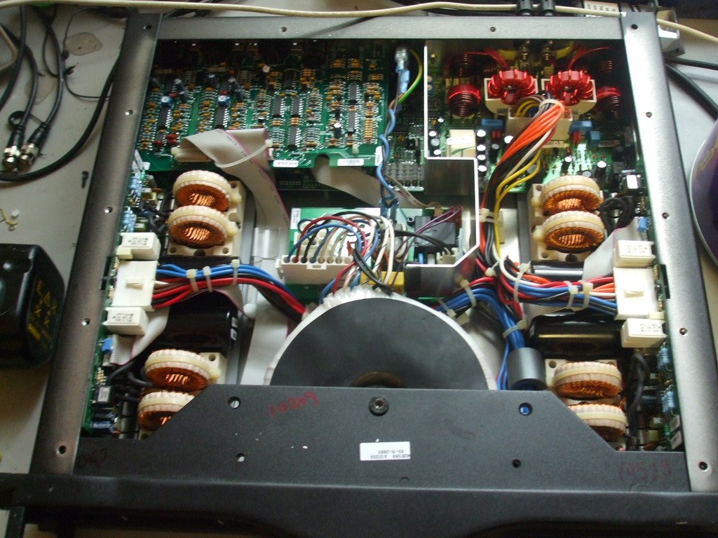 今天分享皇冠crownK2专业功放维修手册