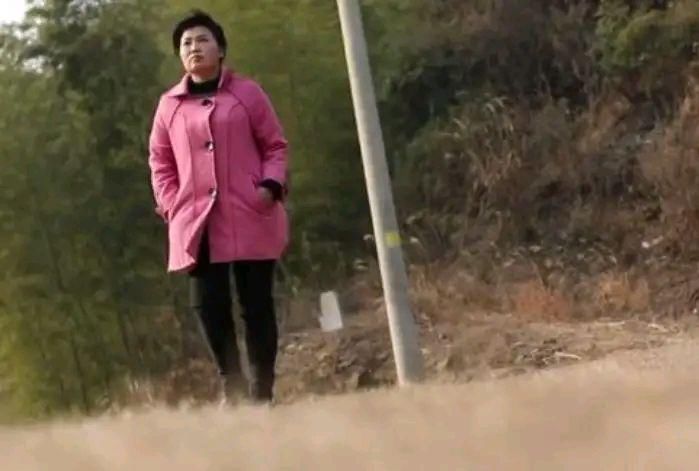 丈夫恶习难改,浙江农村女人肖开琴,离婚卖竹篮子,年收入800万