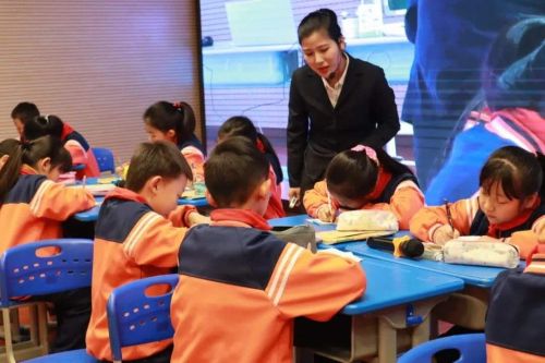 书写时代新教育奋进铺就新篇章——记蓬勃发展的陕西师范大学奥林匹克花园学校