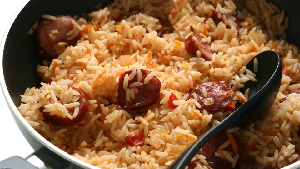 灌香肠的独家秘方一定要收藏起来,70岁大爷做腊肠