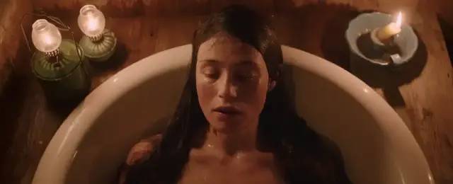 性感女神又演了一部姬片，挑战恋爱禁忌