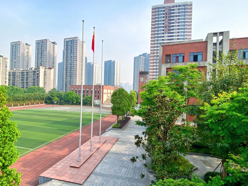重庆哪所学校环境最好,重庆最美学校