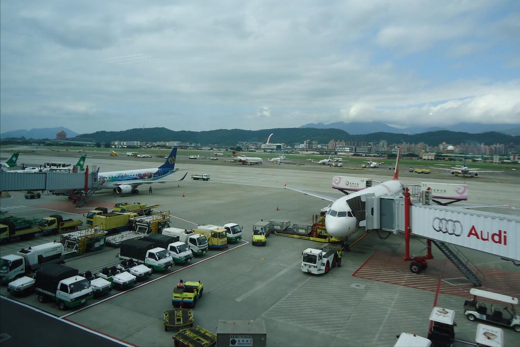 台湾岛为什么那么多机场,台湾面积有没有广东省大