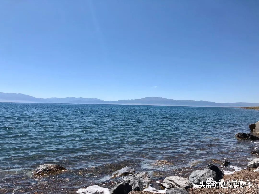 这个湖泊有韵味,有一个神秘而美丽的湖泊