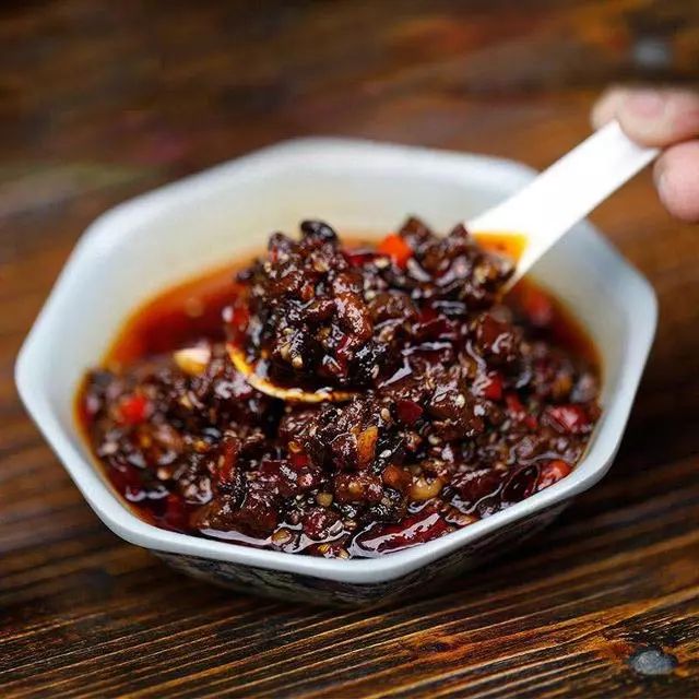 老干妈制作辣椒酱的方法,分享一下做辣椒酱的做法