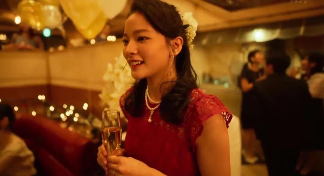 第一集92分这才是烧脑神剧太绝了,第一集就飙到9.6这才是真正的神剧