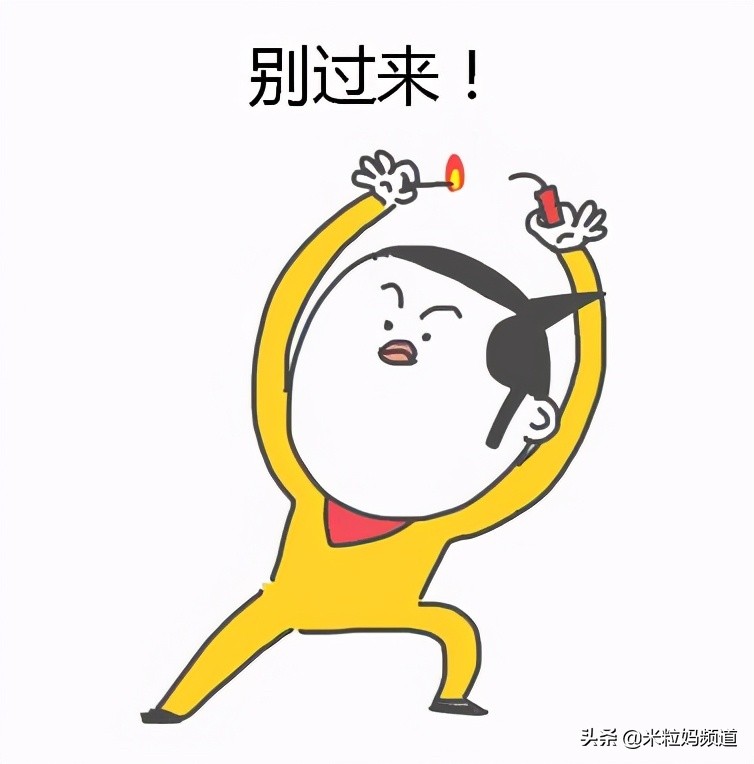 电梯9岁女孩机智自救,女人电梯自救