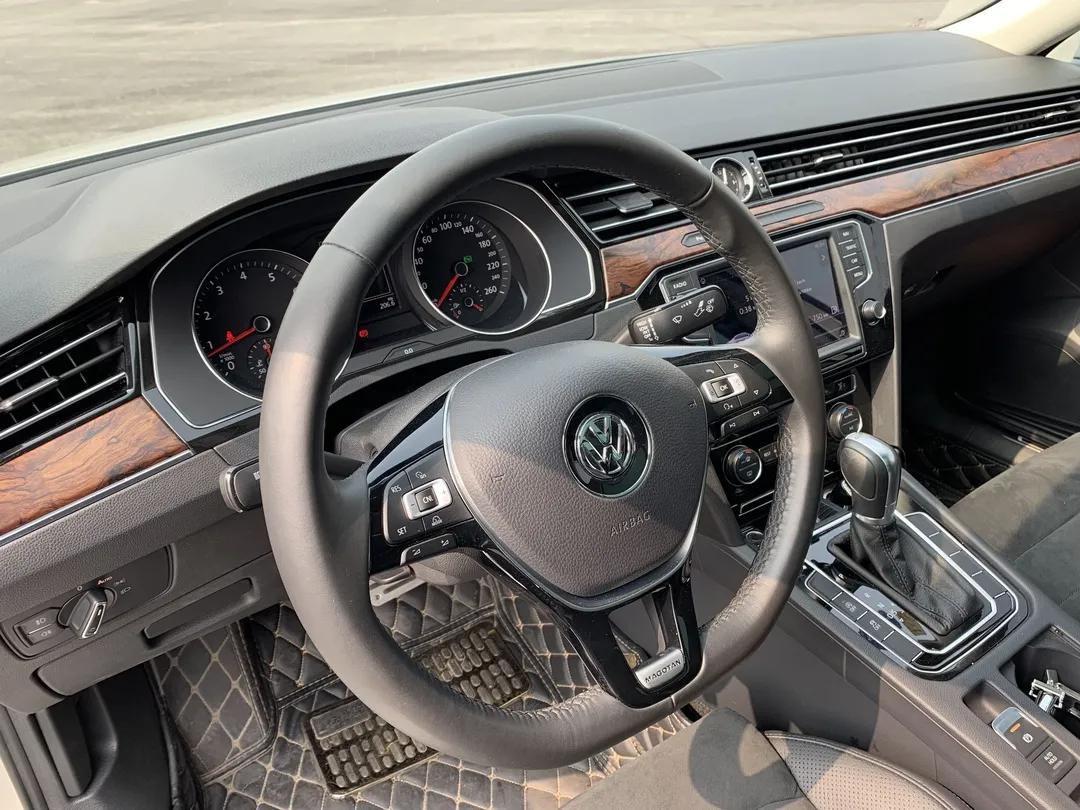 进口大众车型迈腾蔚揽参数配置,迈腾和蔚揽瓦罐对比