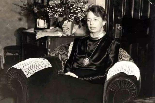 塔斯克基飞行员电影完整,塔斯克基飞行员电影解说