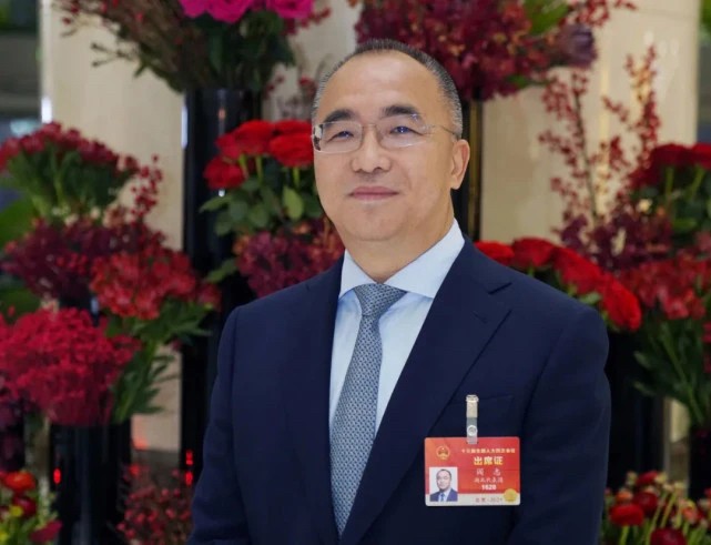 他为武汉捐了100万,他为武汉捐款15亿