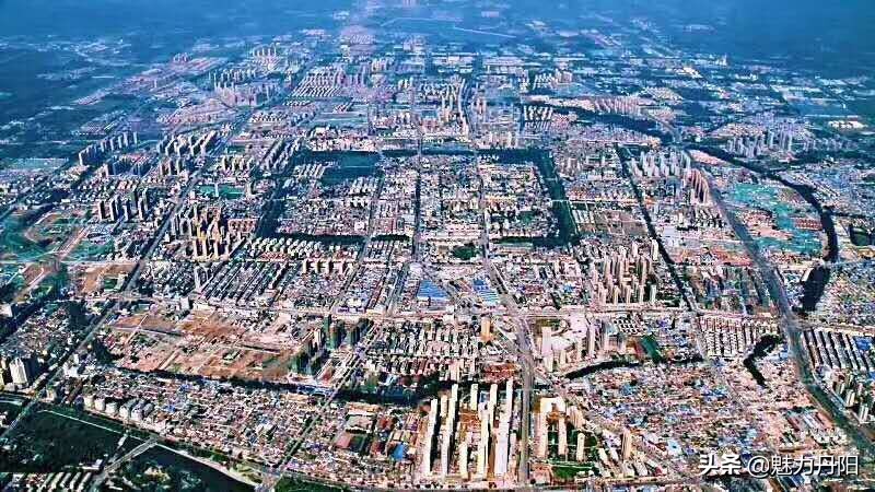 红旗飘扬春潮涌,专题片解说词——菏泽市开发区丹阳街道科学发展纪实