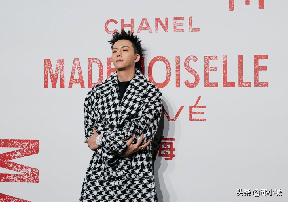 姚安娜wey最新视频,姚安娜代言wey销量变化