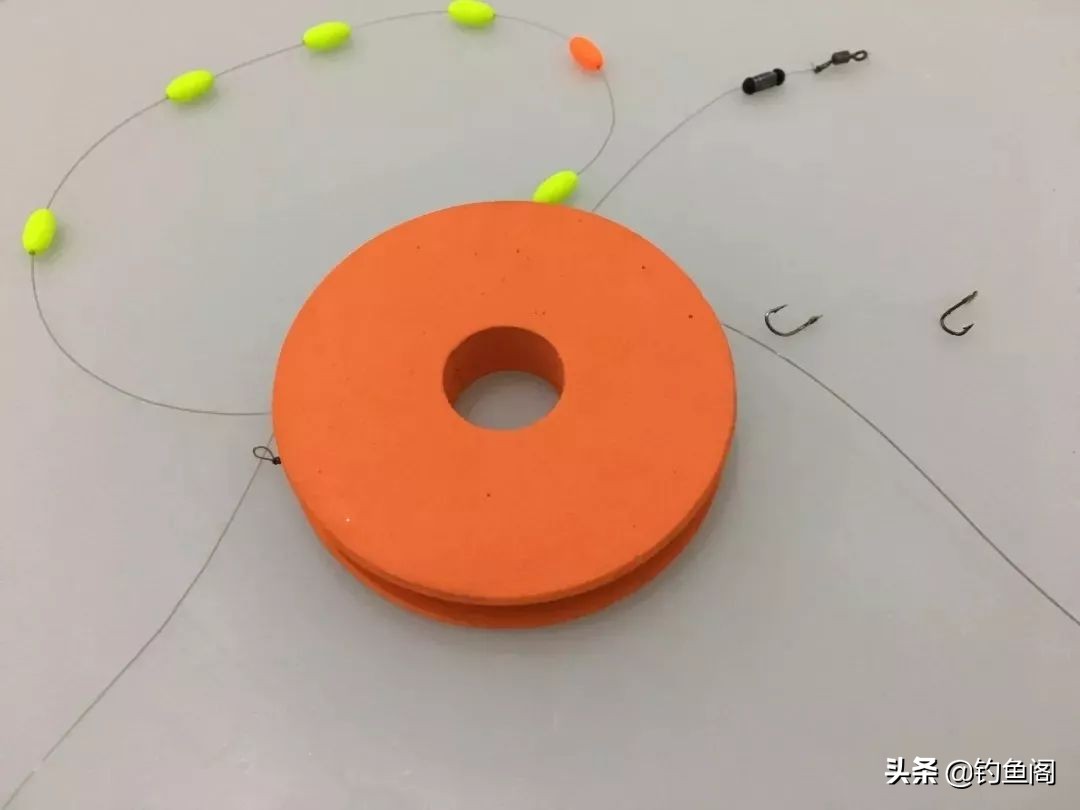 鱼钩单钩与双钩哪个中鱼率高,野钓双钩几号钩好用