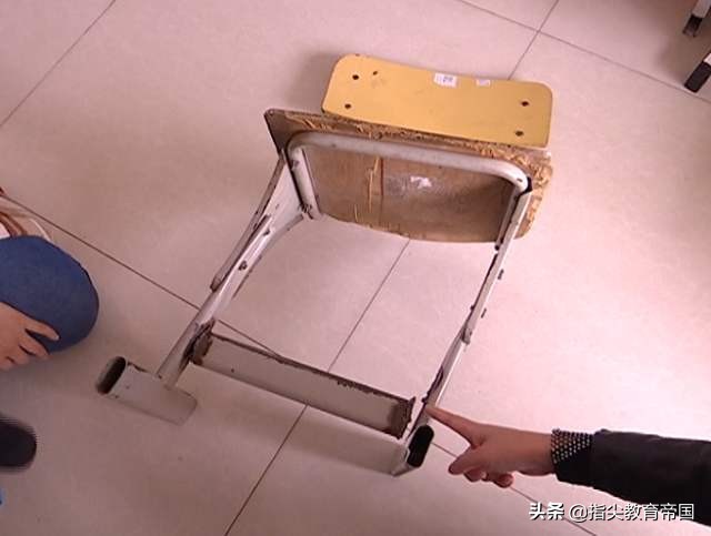 学生凳子烂了老师要求家长买,学校凳子坏了让学生自己修