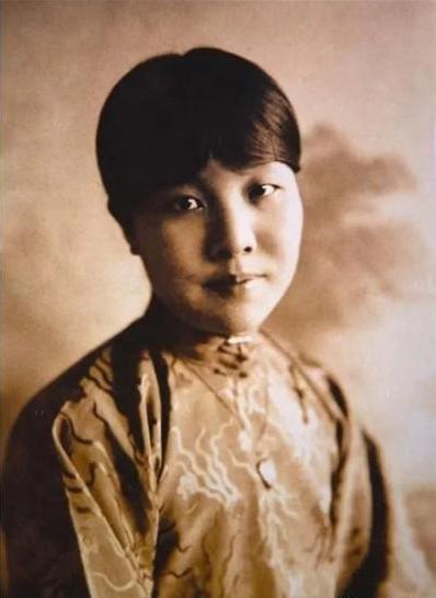 林徽因冰心钱钟书高晓松,钱钟书和林徽因胡适