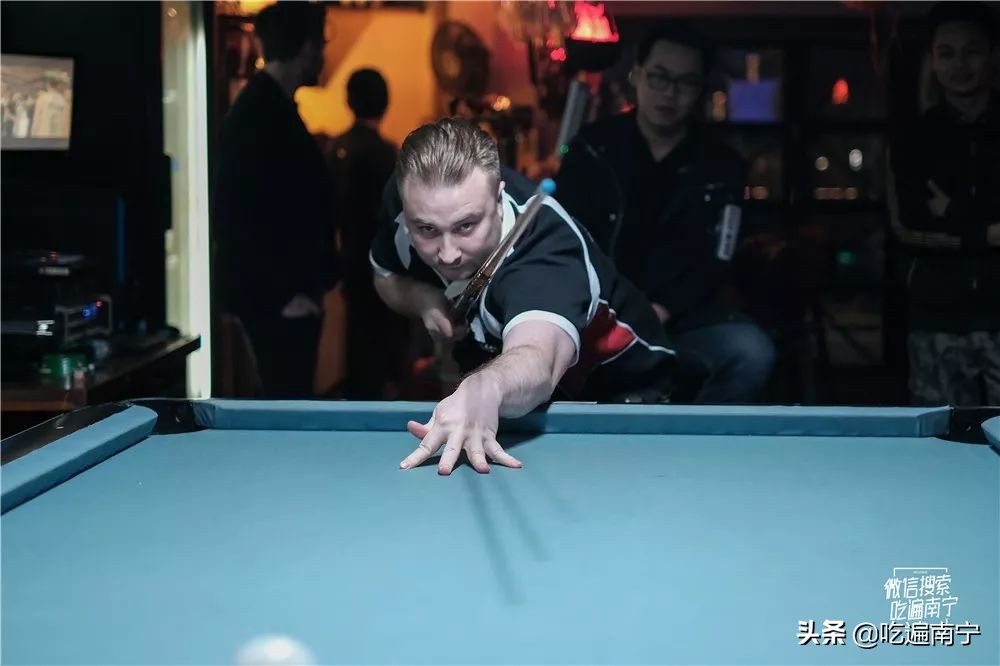 在南宁一家很出名的酒吧,南宁外国人开的酒吧