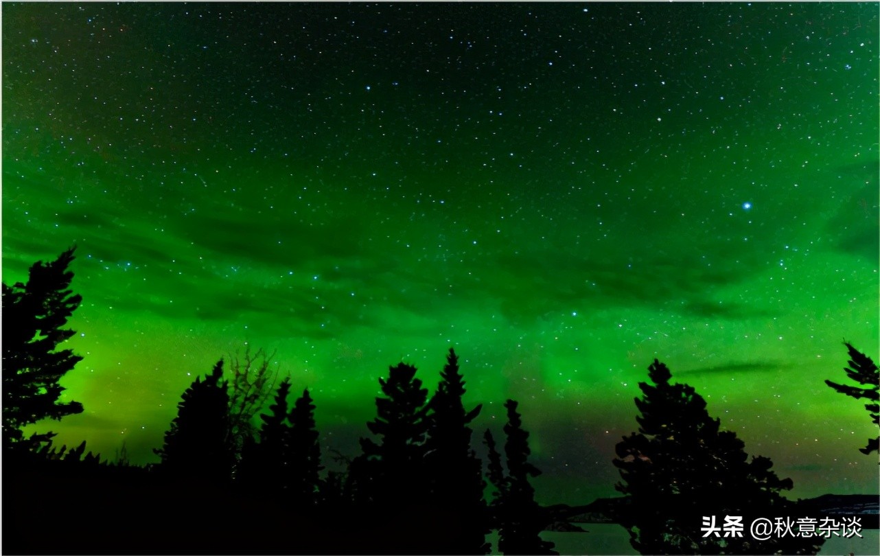 挪威北极光在哪里可以看到呢,北极村看北极光的最佳时间和地点