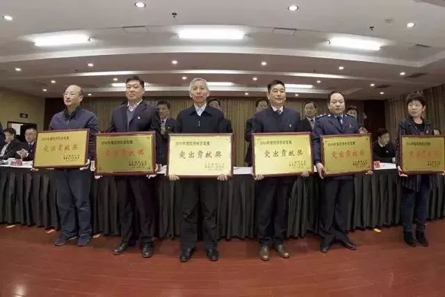 不忘初心砥砺前行庆祝党成立100年,不忘初心砥砺前行庆祝一百周年