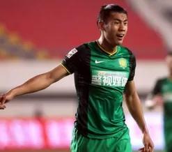 中国留洋女足球运动员,前些年踢出名堂的中国足球运动员