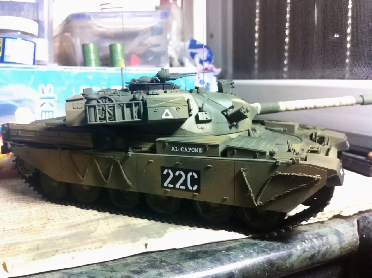 如何做一辆逼真的坦克模型？这些步骤必不可少，连餐巾纸都有奇效