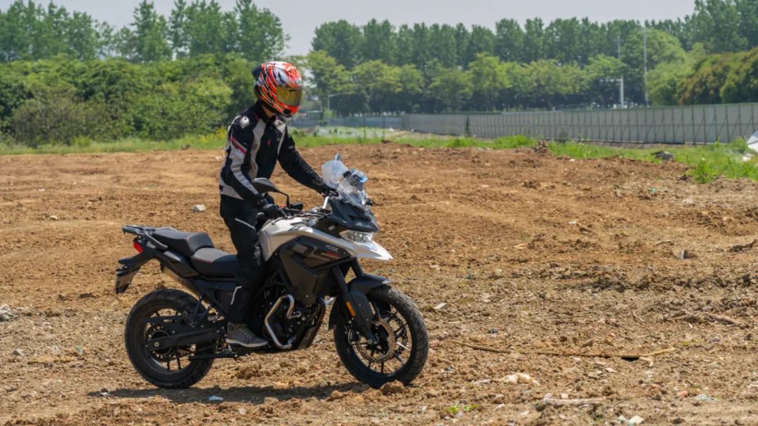 23款无极650ds摩旅西藏视频,恶劣路况