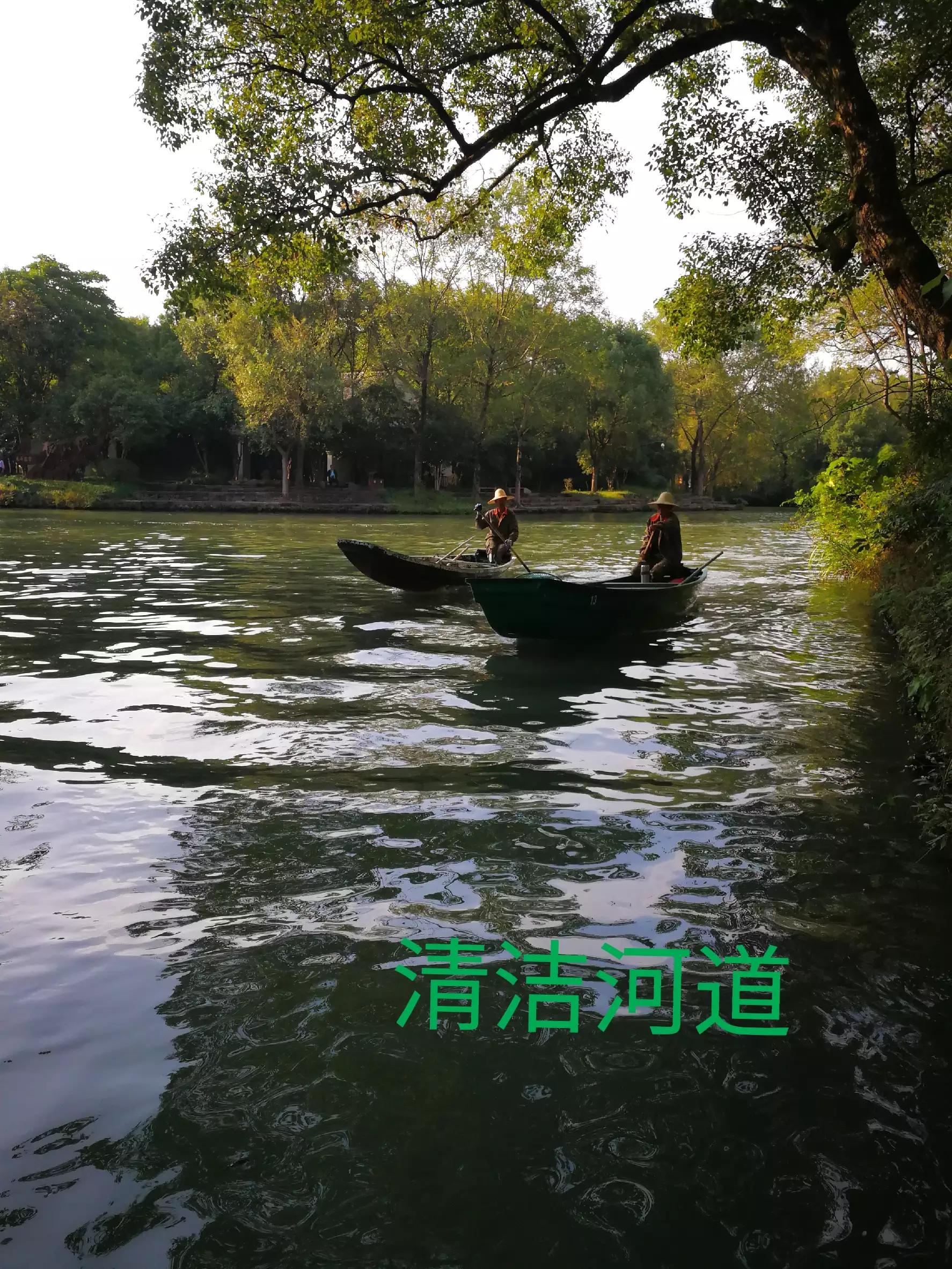 游览杭州西溪湿地，荡漾在四通八达的河道上，沁人心脾，一起看看