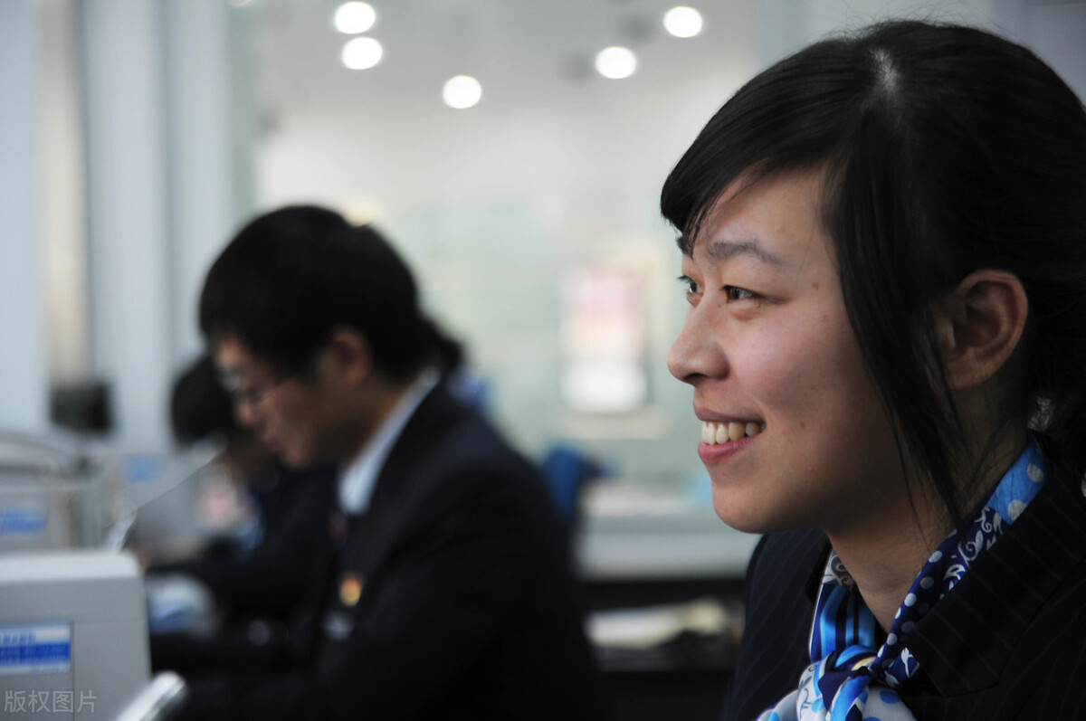 我,985本科生,离开银行入职华为后,告诉你华为的工资和待遇