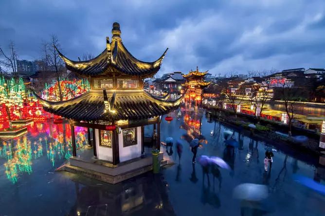 旅游美食文化街区推荐,最美古镇美食一条街