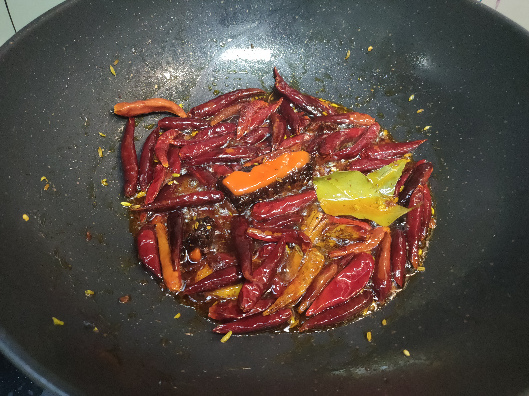 牛肉板面的正宗做法汤汁,牛肉板面好吃的家常做法