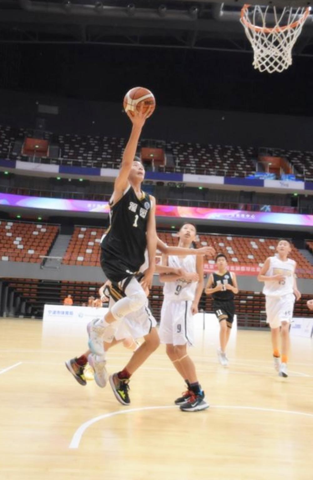 孩子被高中篮球特招,小学篮球特长生身高要达到多少