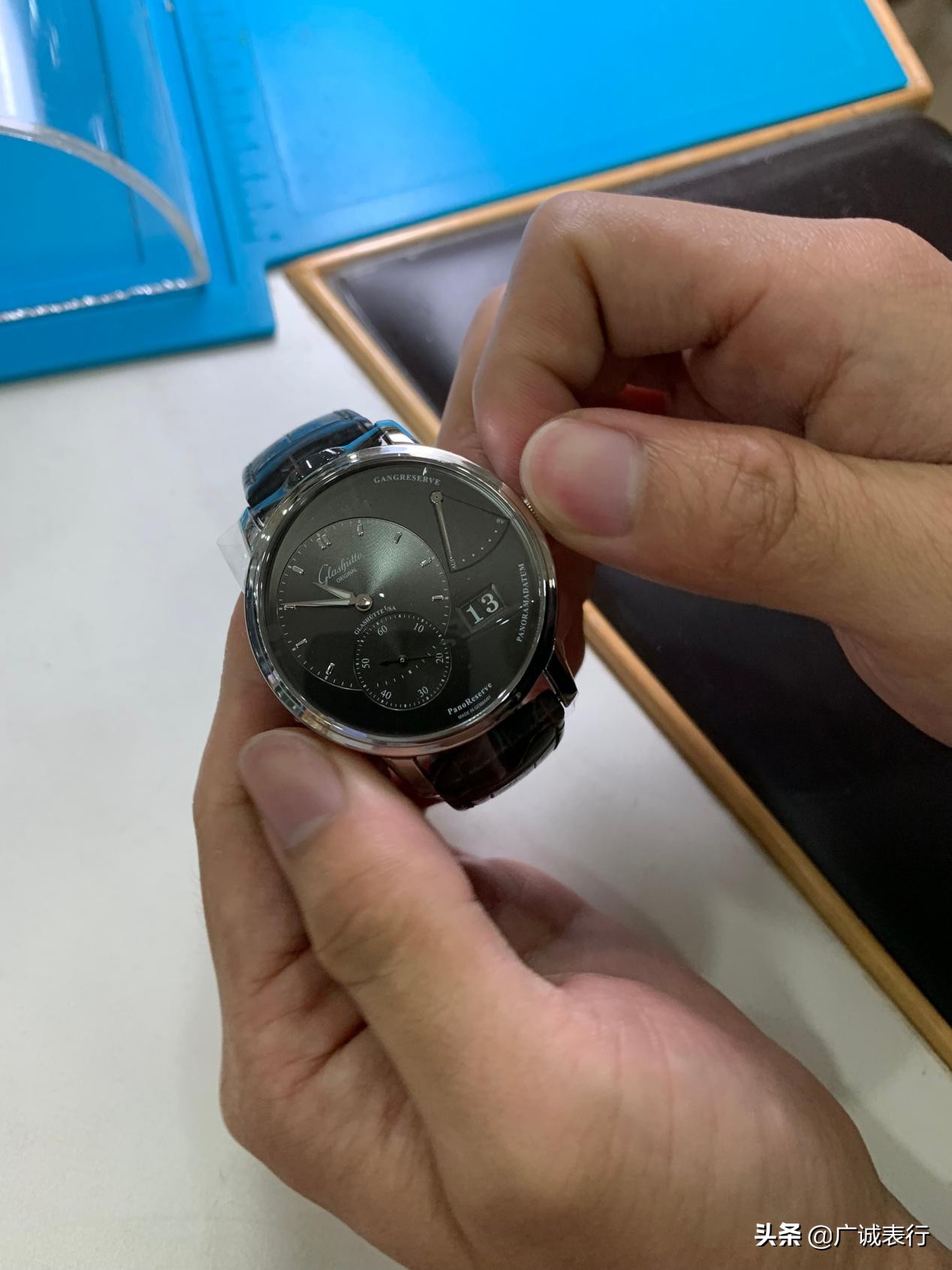 格拉苏蒂十万左右,美度手表值得修吗