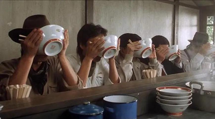 味千拉面开烧烤店，老乡鸡推下午茶，中式快餐为了让你快乐有多拼