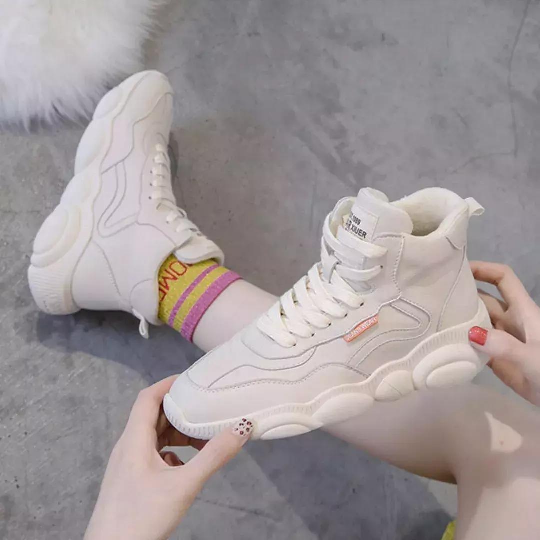 今年最火的鞋子的图片,又好看又显高的鞋子