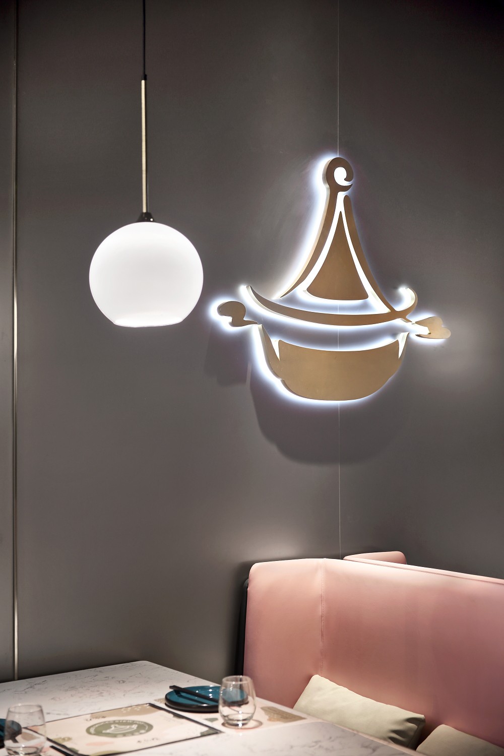 艺鼎新作|黄记煌从清朝来，在2019年达到颜值巅峰