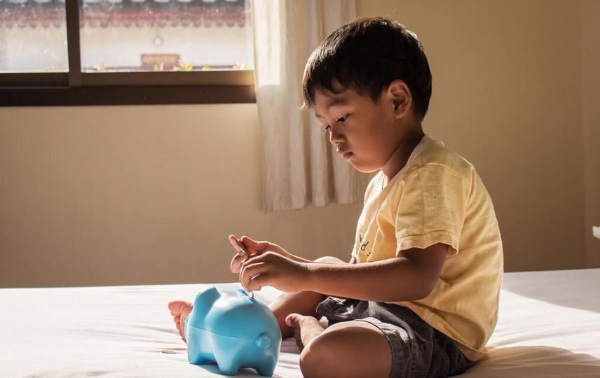 男孩无名指比食指长的人聪明吗,孩子右手食指比无名指长代表什么