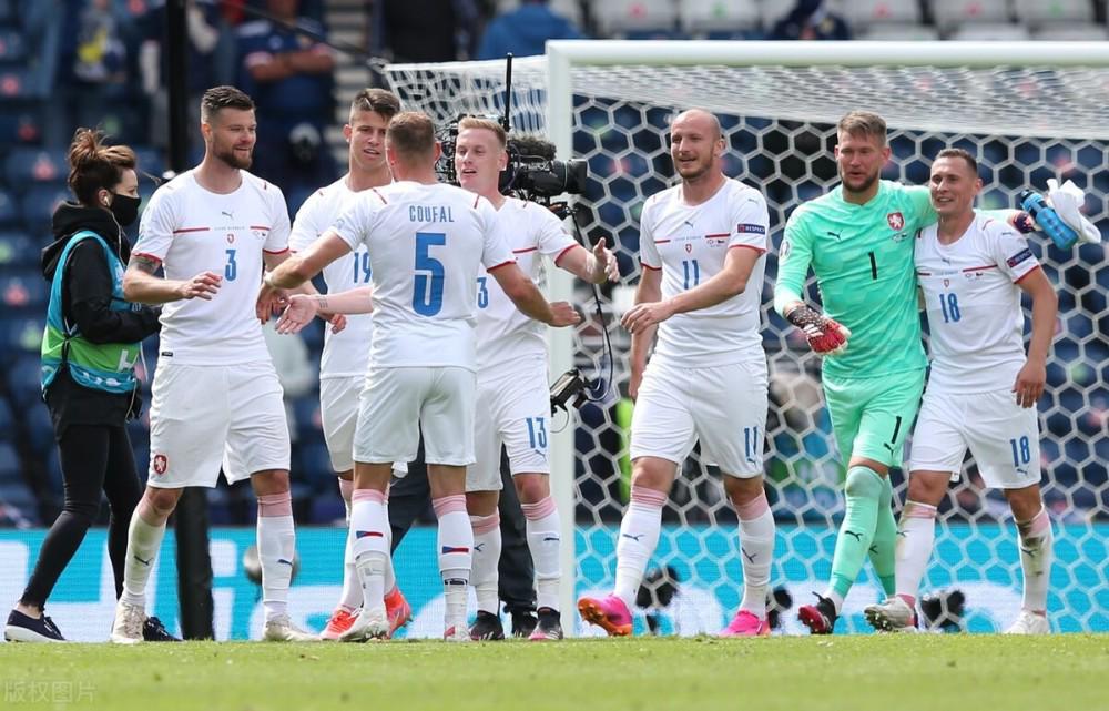 欧洲杯2021荷兰跟捷克的比赛现场,欧洲杯6.27荷兰vs捷克