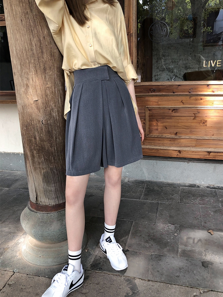 今年流行的小个子裙裤,今年夏季流行什么裙裤好看