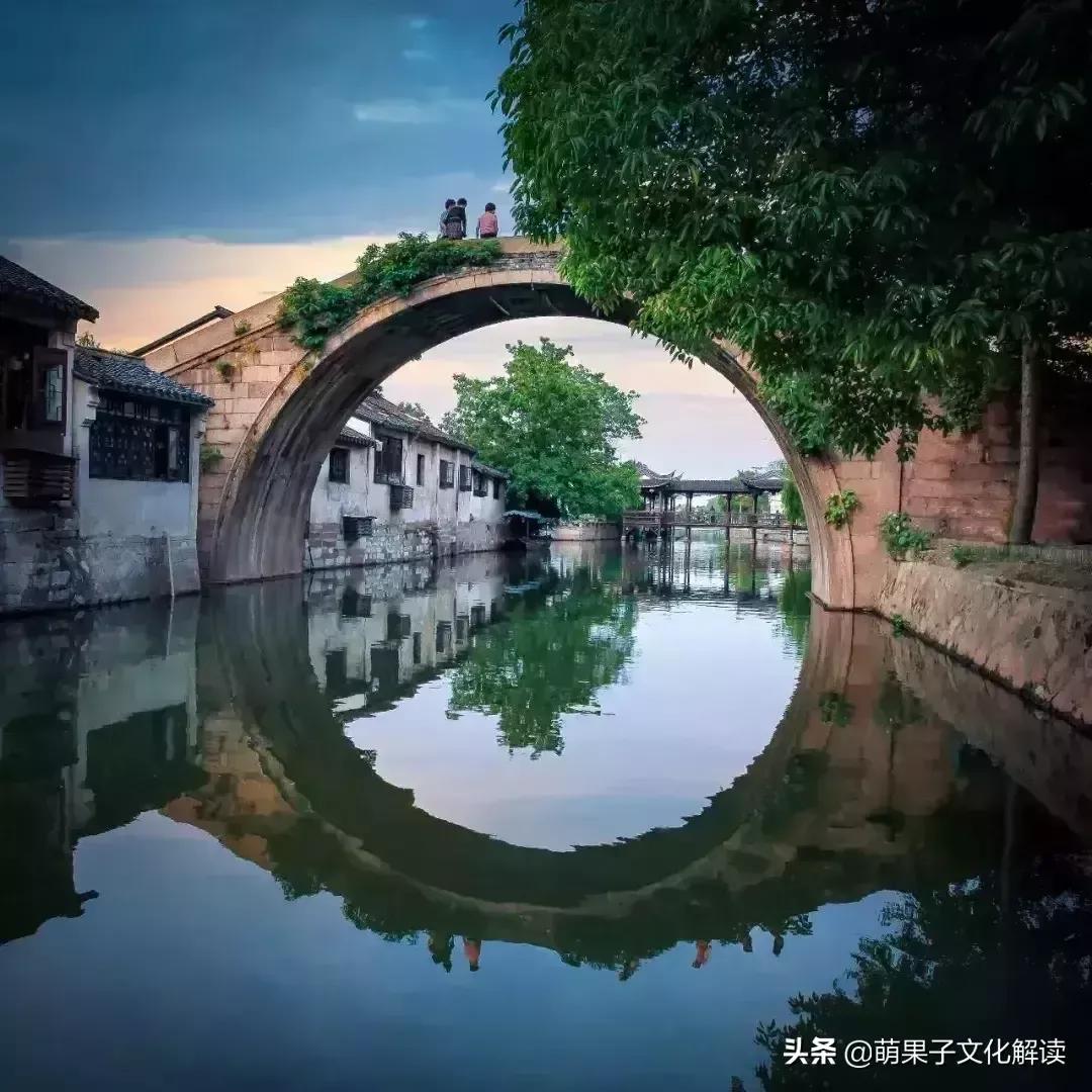 跟水晶晶女孩看水晶晶南浔，原来南浔古镇是非常宜居养老的好地方